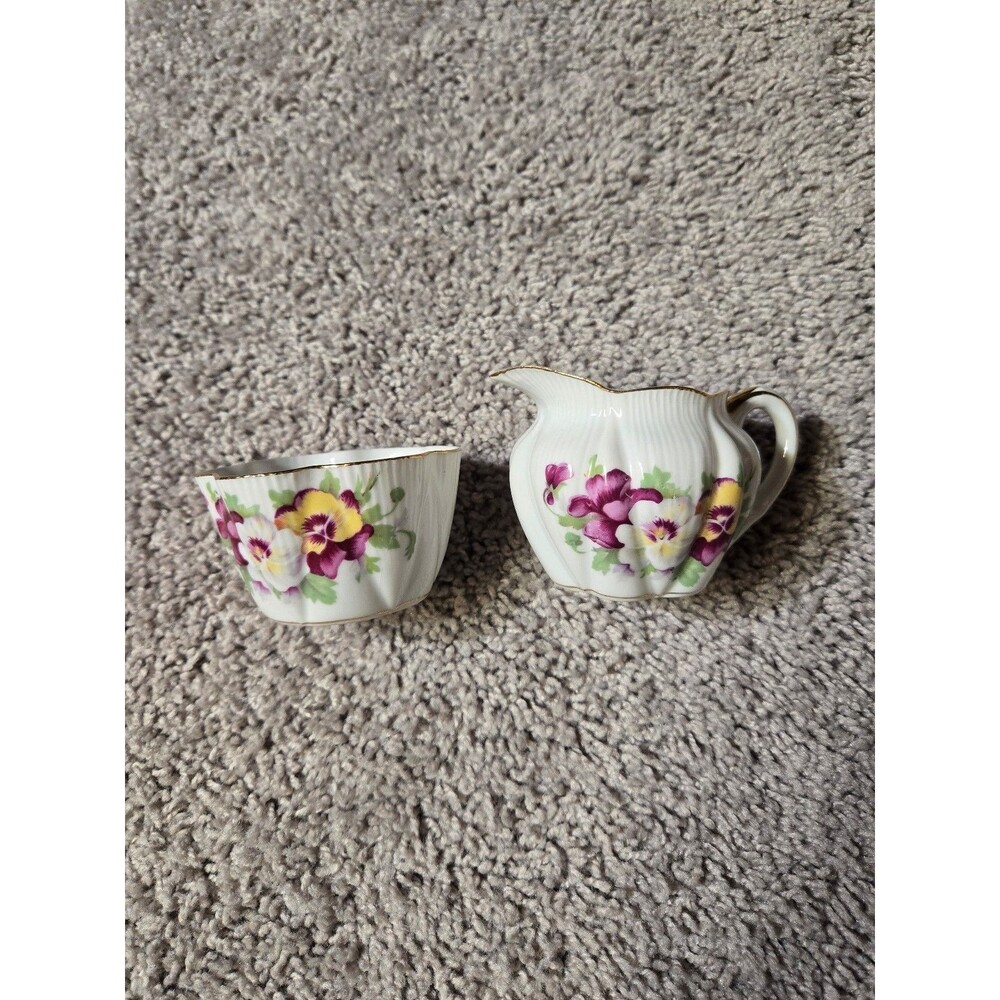 Saji fancy China Cream and Sugar Containers Pansy Floral set white gold